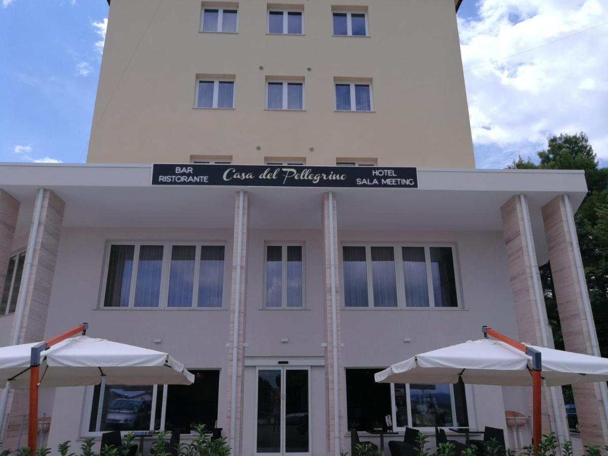 Hotel La casa del pellegrino Manoppello Exterior foto